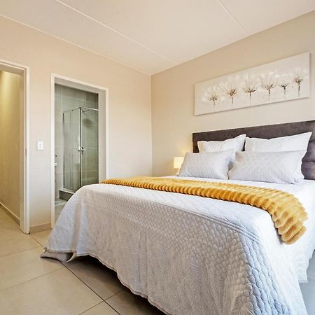 Appartement Airport Heights à Boksburg Extérieur photo