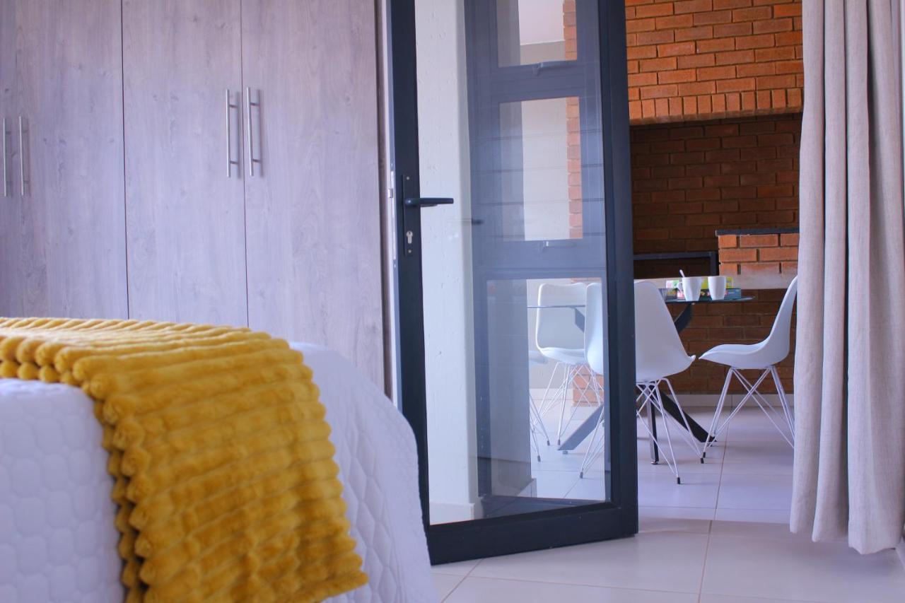 Appartement Airport Heights à Boksburg Extérieur photo