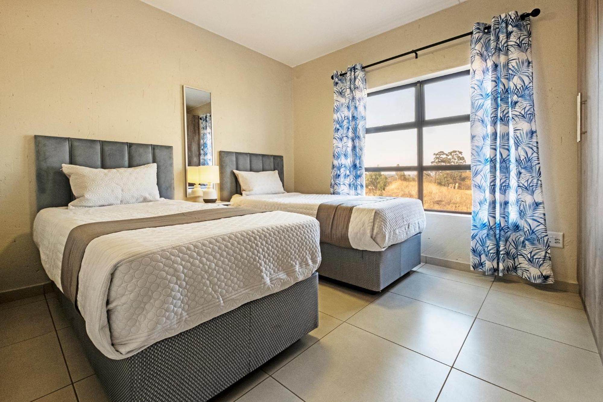 Appartement Airport Heights à Boksburg Extérieur photo